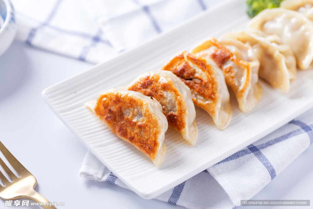 煎饺美食食材海报素材