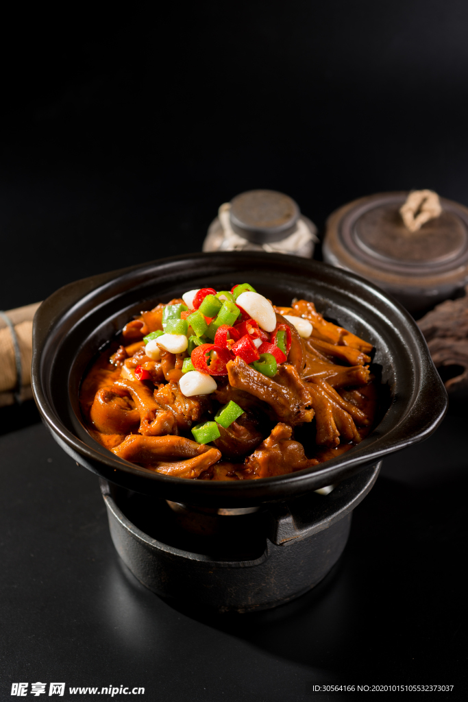 红烧猪尾美食食材背景海报素材