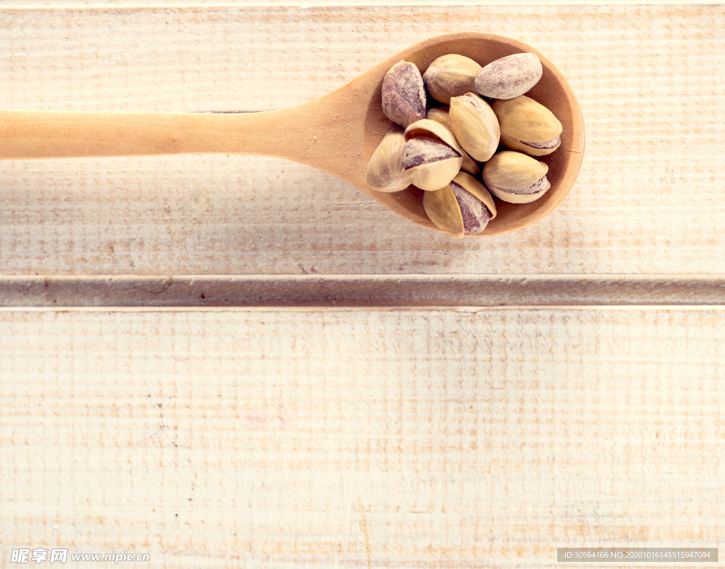 坚果零食美食背景海报素材