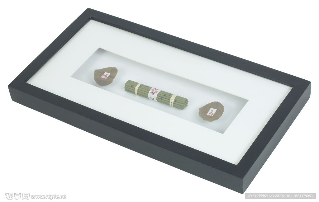 深蓝色木制相框