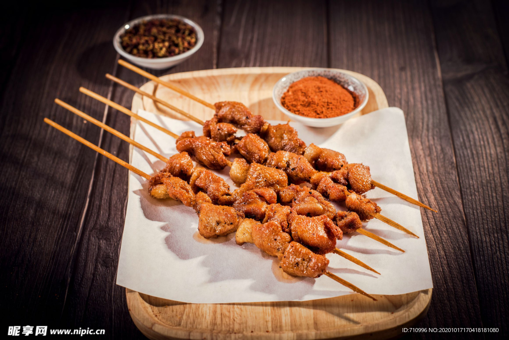 烤蚕蛹 烤串 肉串 羊肉串海报