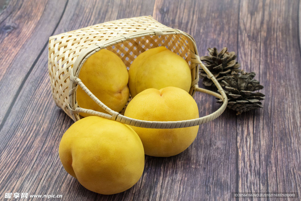 黄桃水果果实背景海报素材