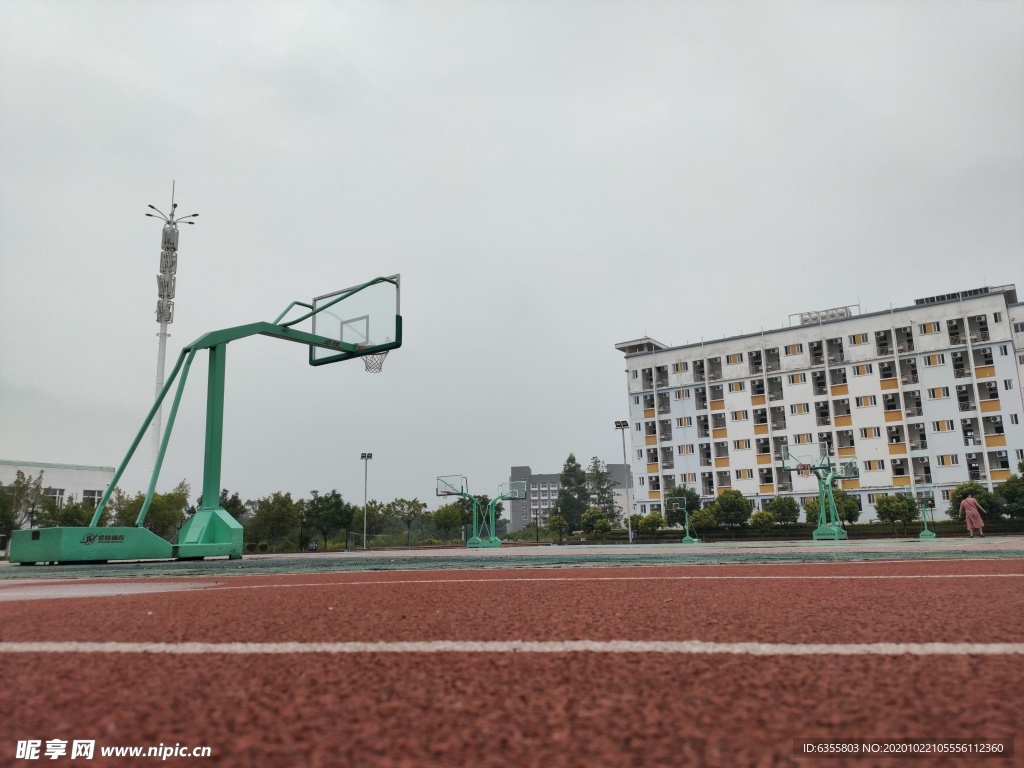 篮球场