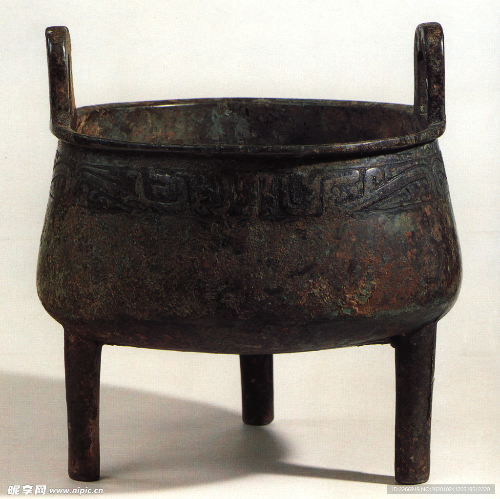 青铜鼎