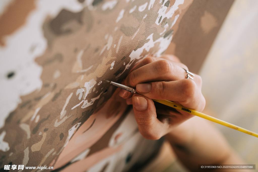 颜料话比较背景