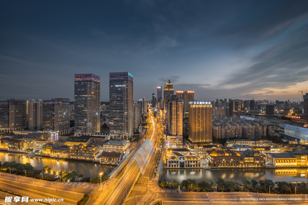 大城市建筑风景摄影