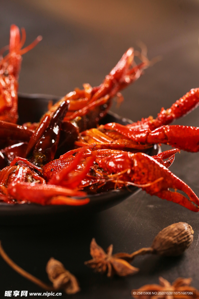 辣爆小龙虾
