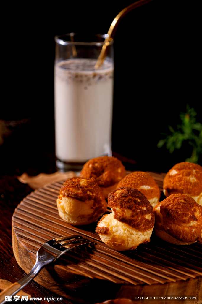 泡芙甜品零食背景海报素材