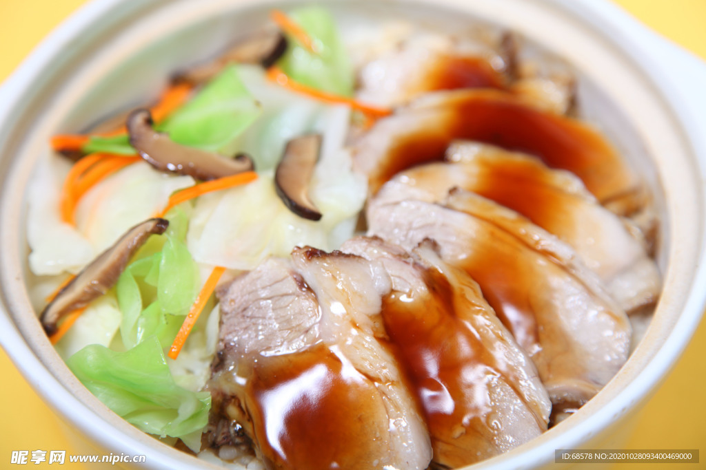 台式卤肉煲仔饭