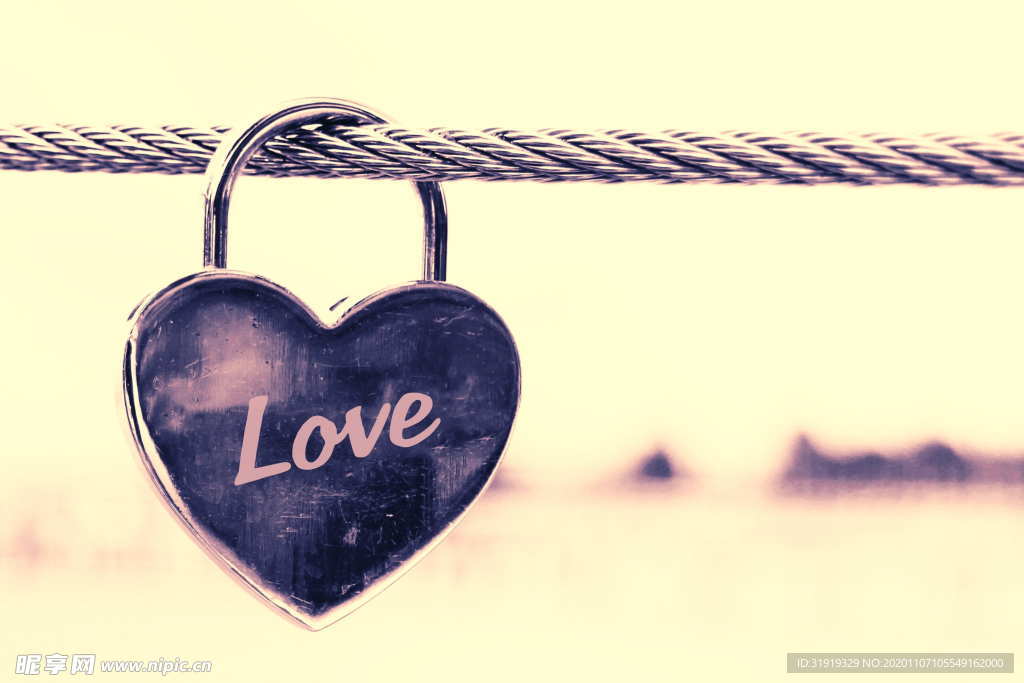 特写 挂锁  心形