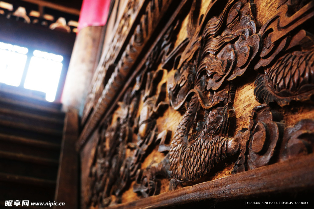 古建筑木纹雕刻