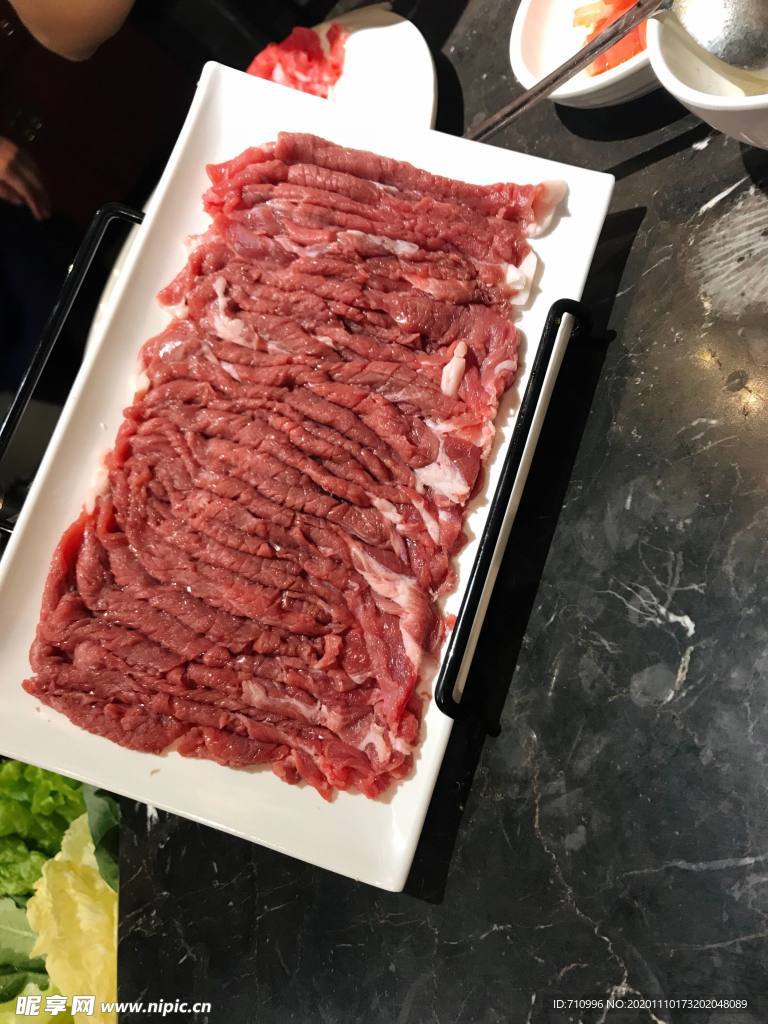 涮火锅新鲜羊肉