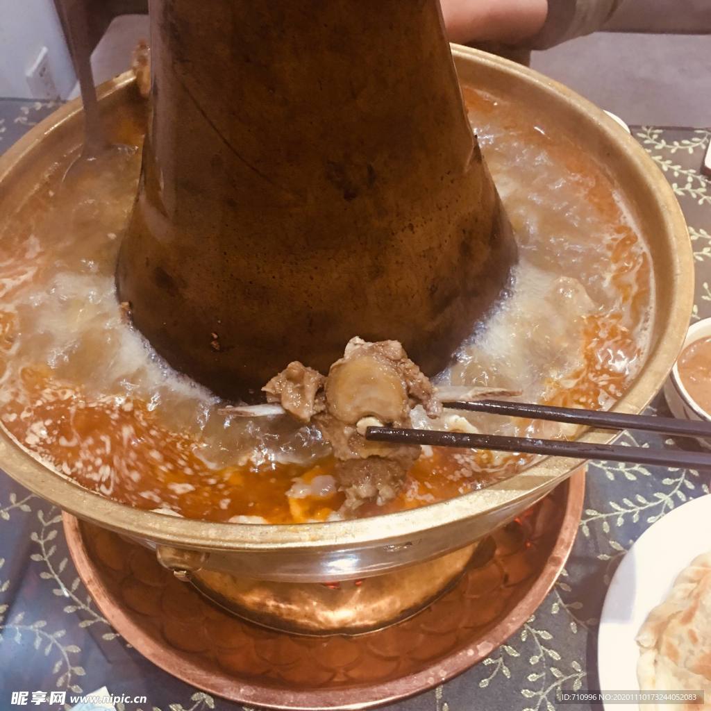 涮火锅新鲜羊肉