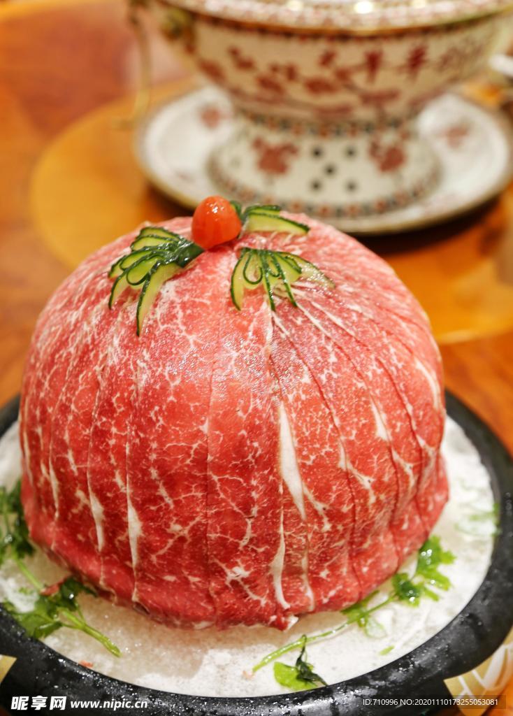 涮火锅新鲜羊肉