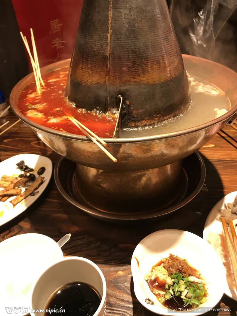 涮火锅新鲜羊肉