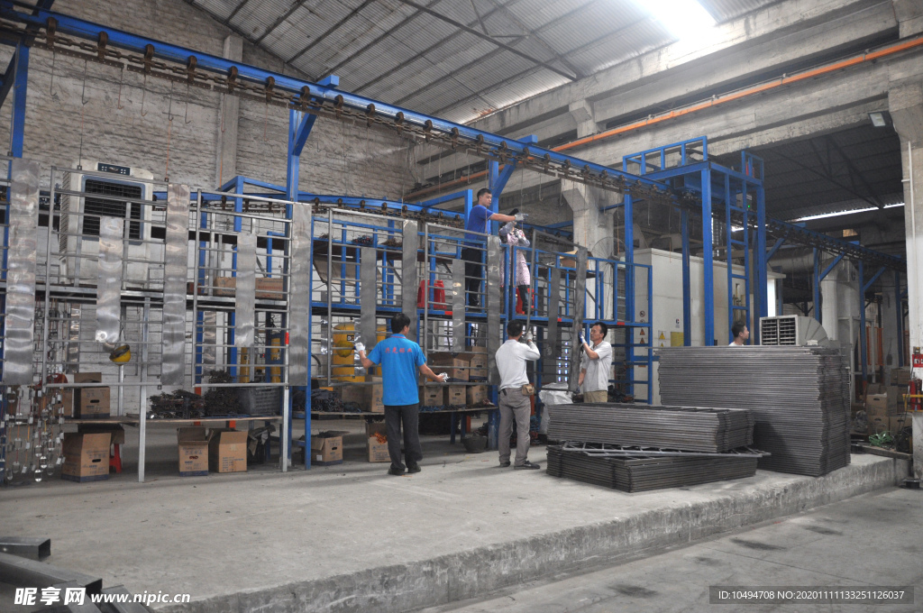 工厂铁栏自动烤漆生产线