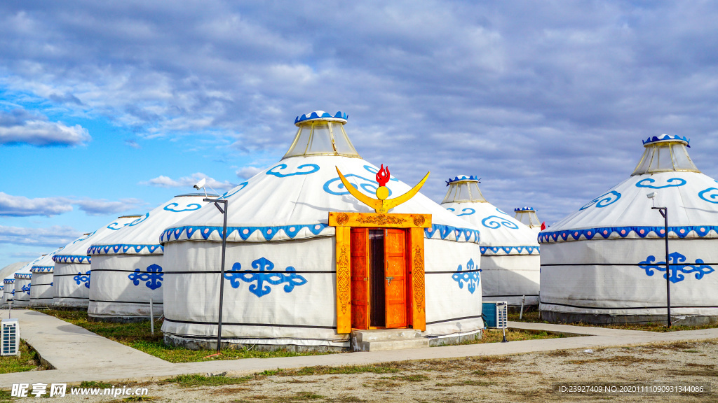 草原蒙古包