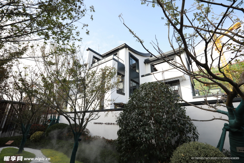 地产 新中式 别墅 实拍 院子