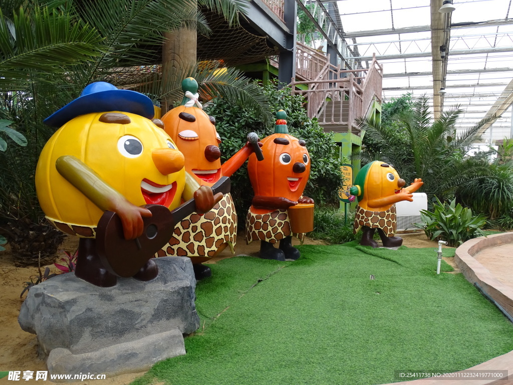 可爱卡通人物雕塑