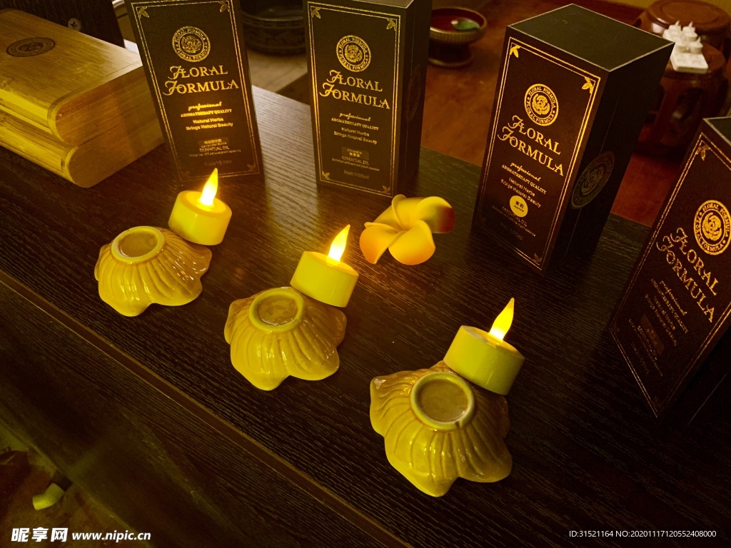 泰式按摩室内蜡烛一角拍摄