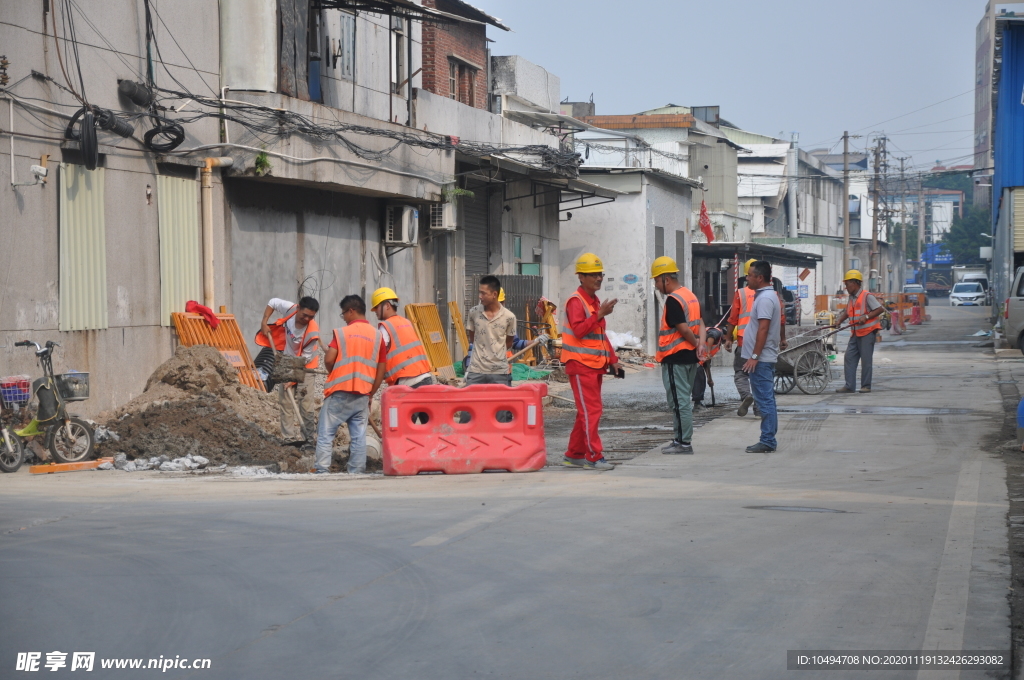 市政排水改造工地护栏工地现场