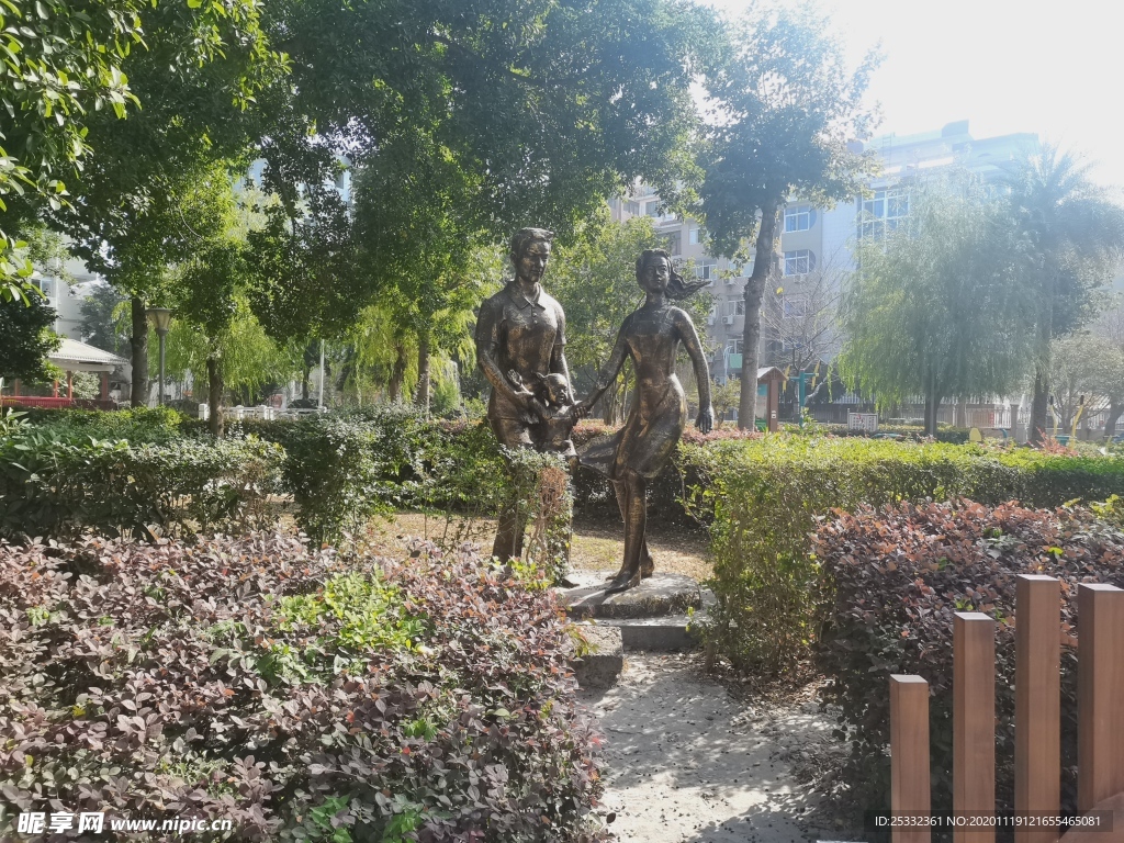 公园雕像