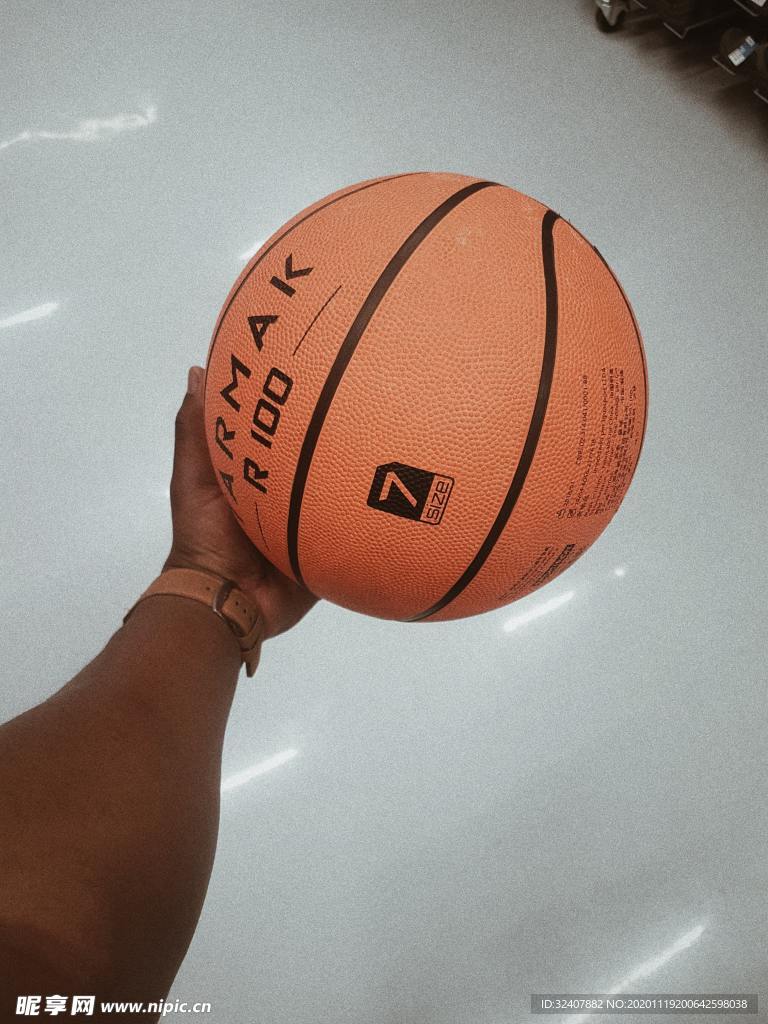 篮球