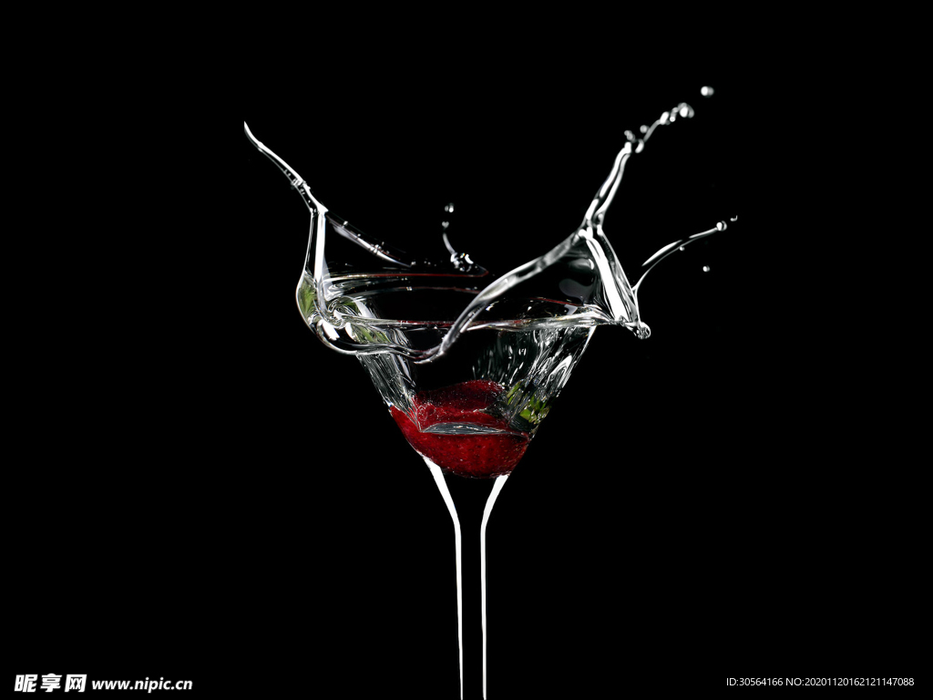 草莓水流水柱饮品背景素材