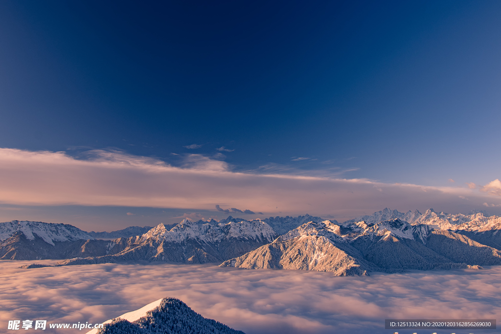雪山
