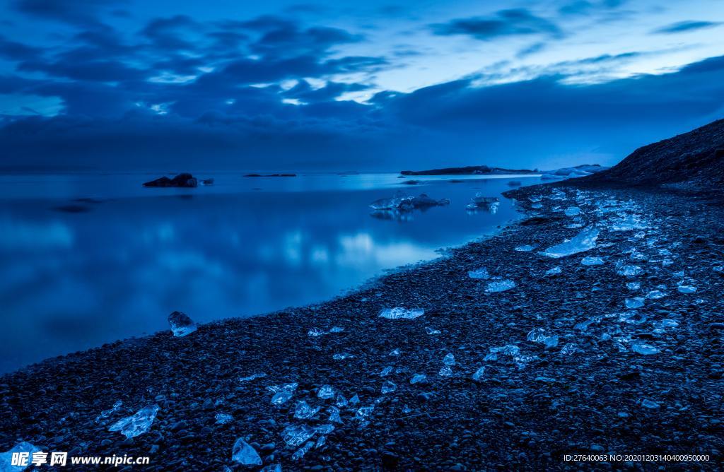 大山冰川雪地风景图片