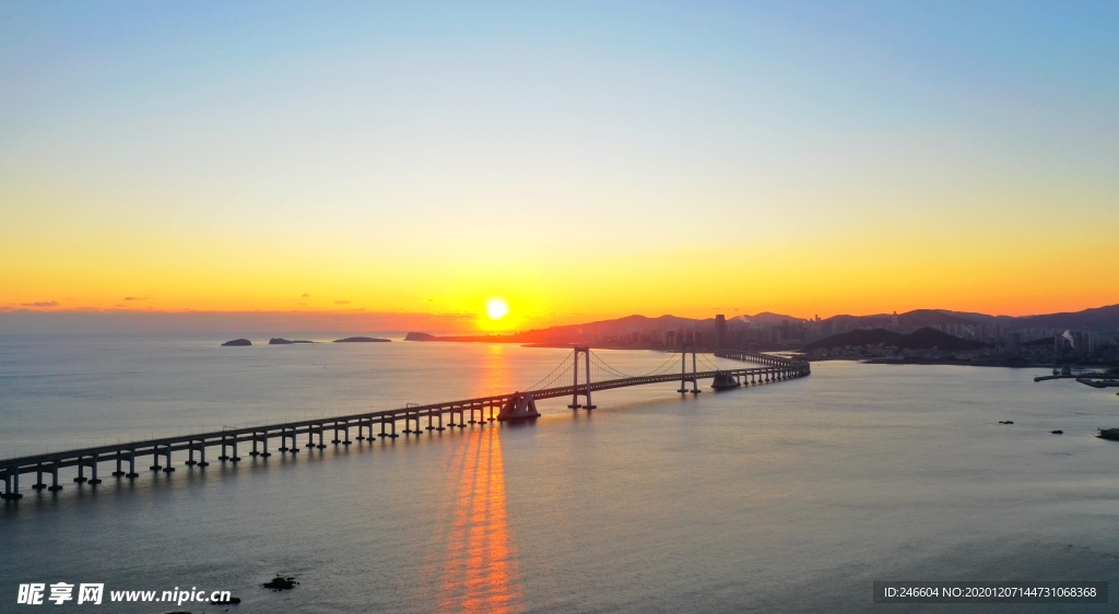 大连跨海大桥的日落