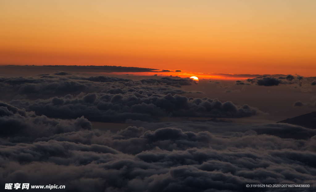 白色 云 风景摄影 日落 橙子