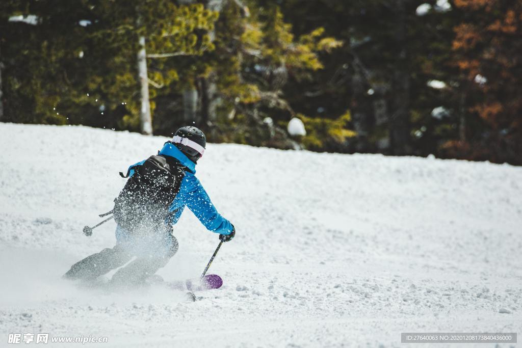 滑雪图片