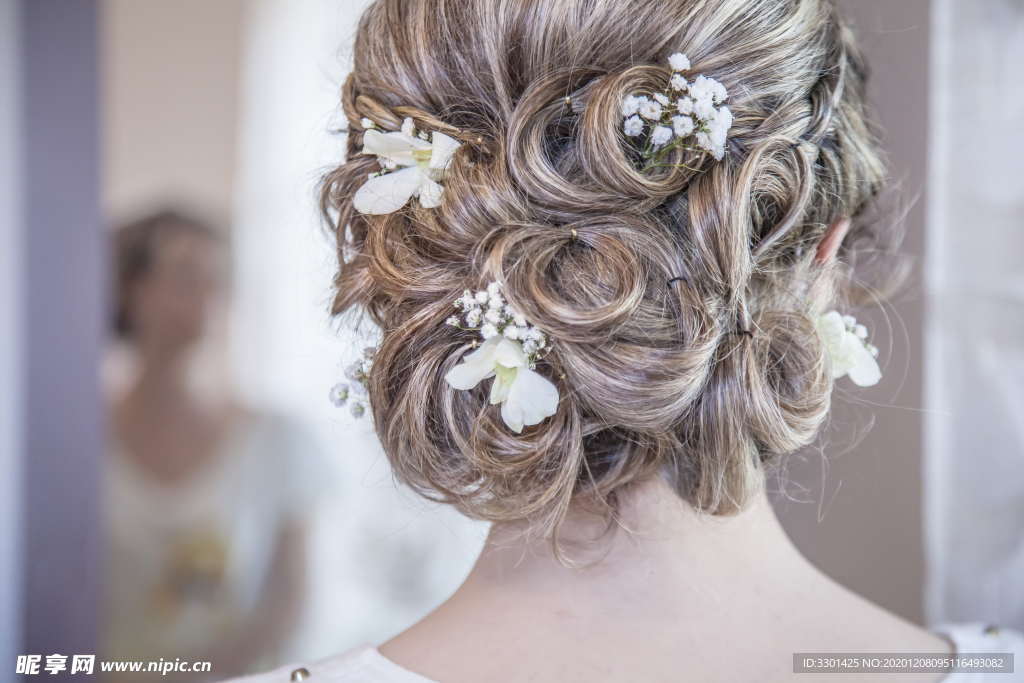 女人发饰特写
