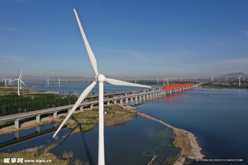 京张高铁官厅水库特大桥