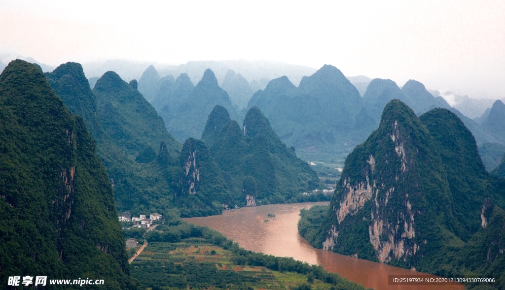 山峰