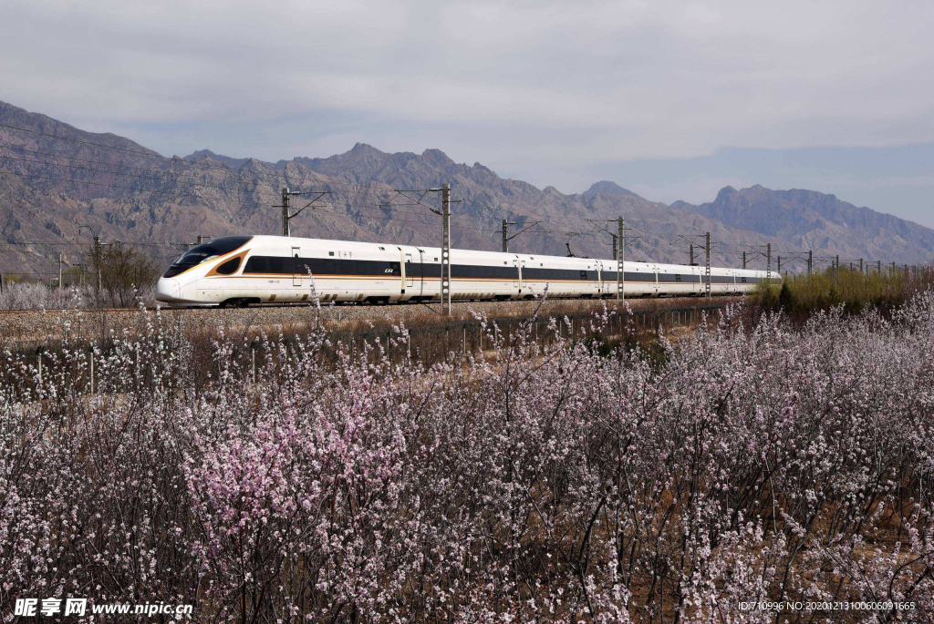 高铁复兴号列车