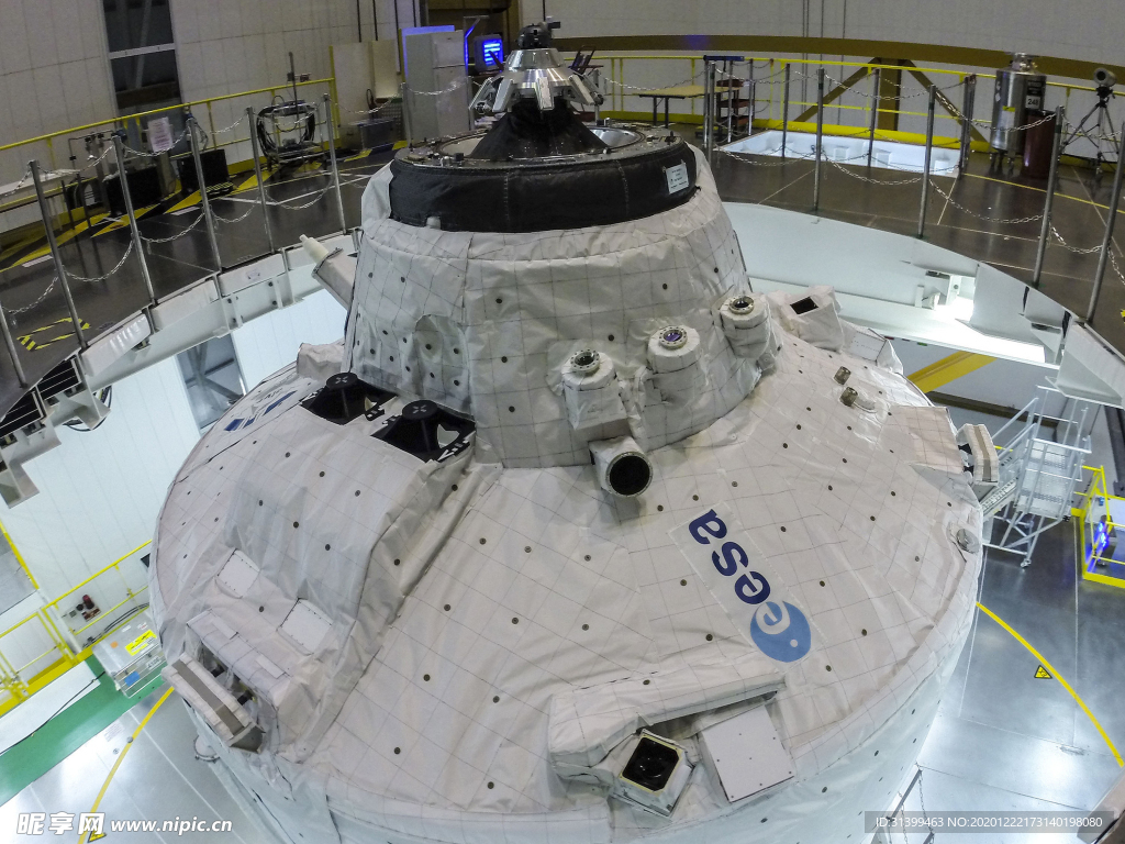 航天器 载人火箭