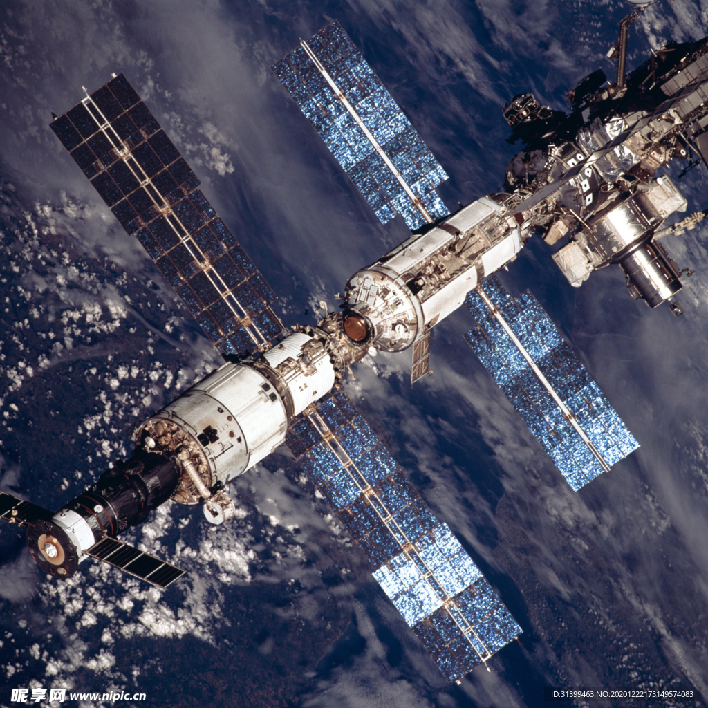 航天器 载人火箭