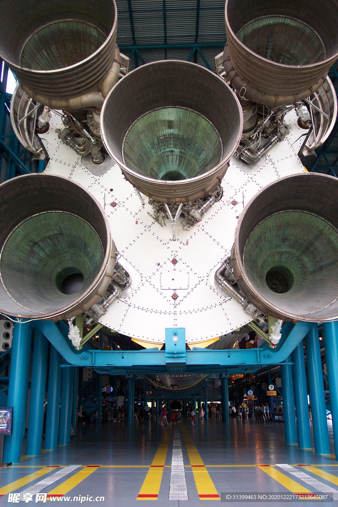 航天器 载人火箭