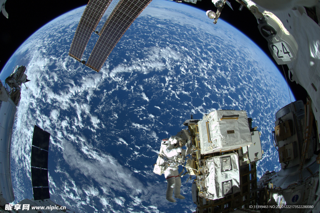 航天器 载人火箭