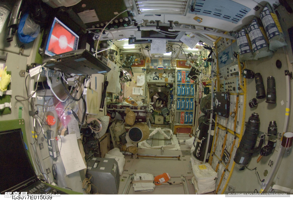 航天器 载人火箭