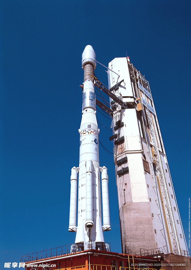 航天器 载人火箭