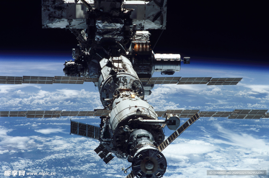 航天器 载人火箭