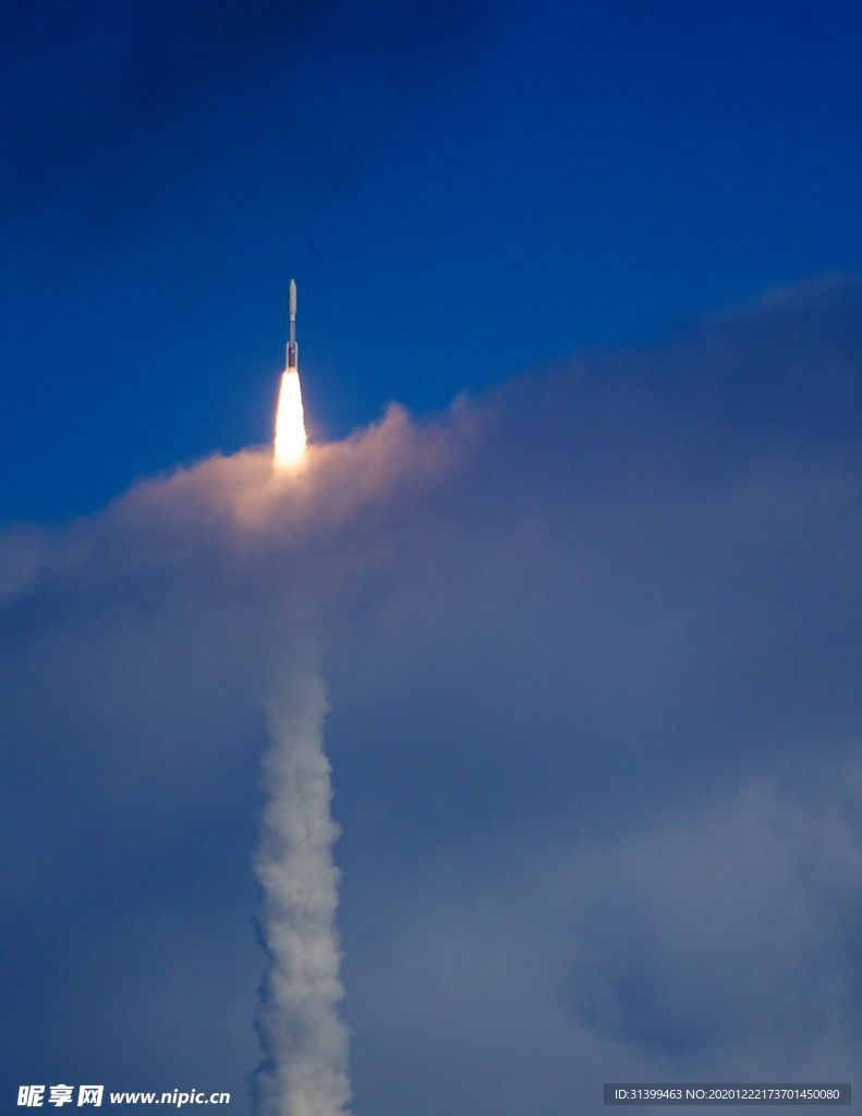 航天器 载人火箭