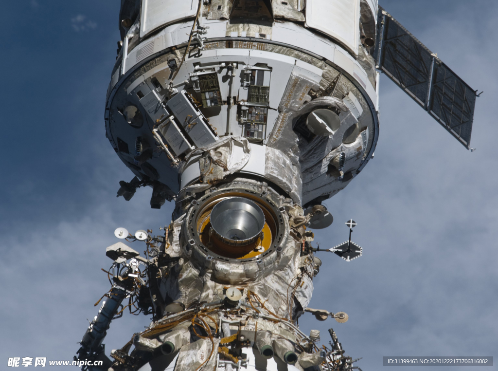 航天器 载人火箭