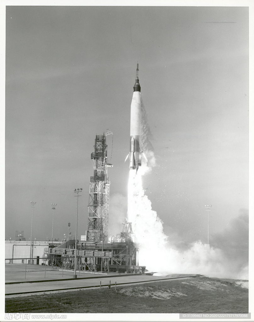 航天器 载人火箭