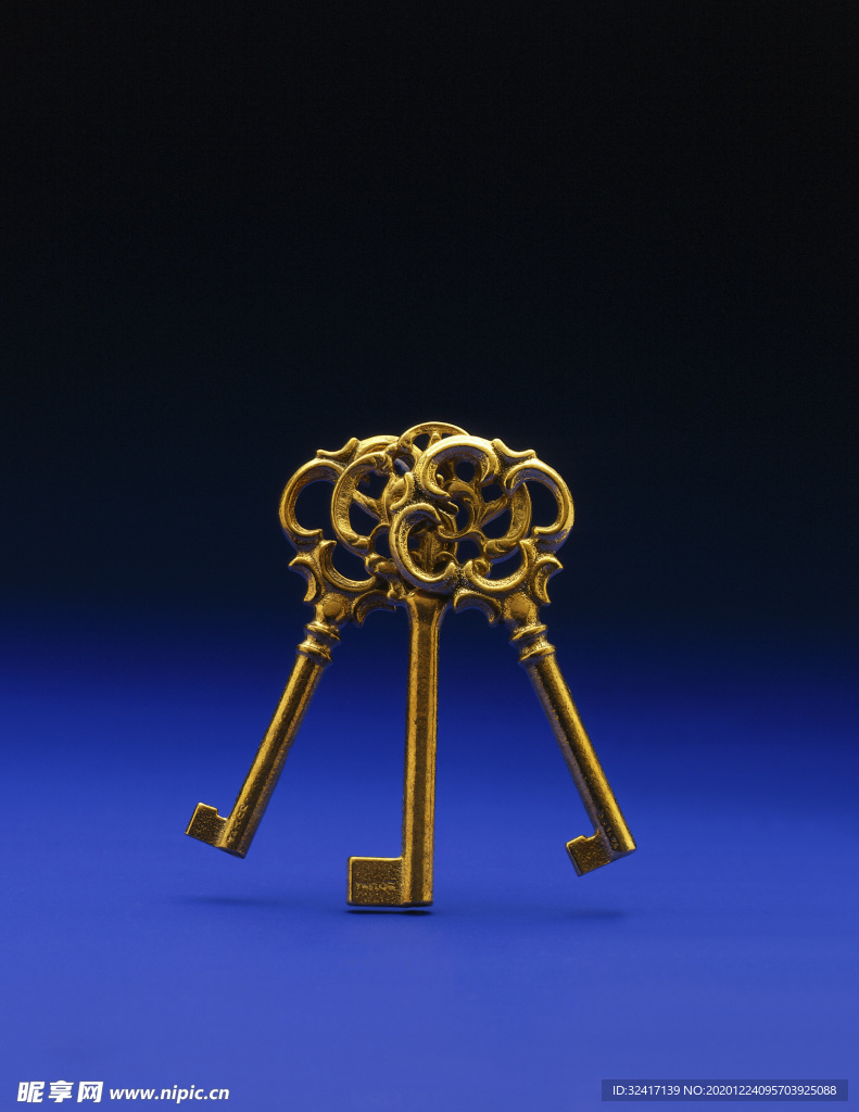 蓝色背景金钥匙