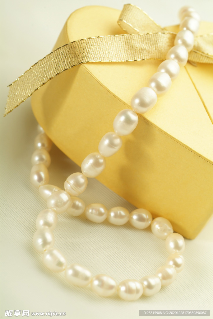 珍珠项链