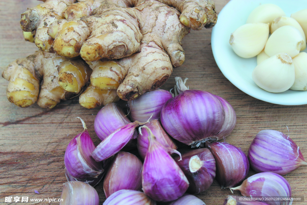 蒜瓣 大蒜 红蒜